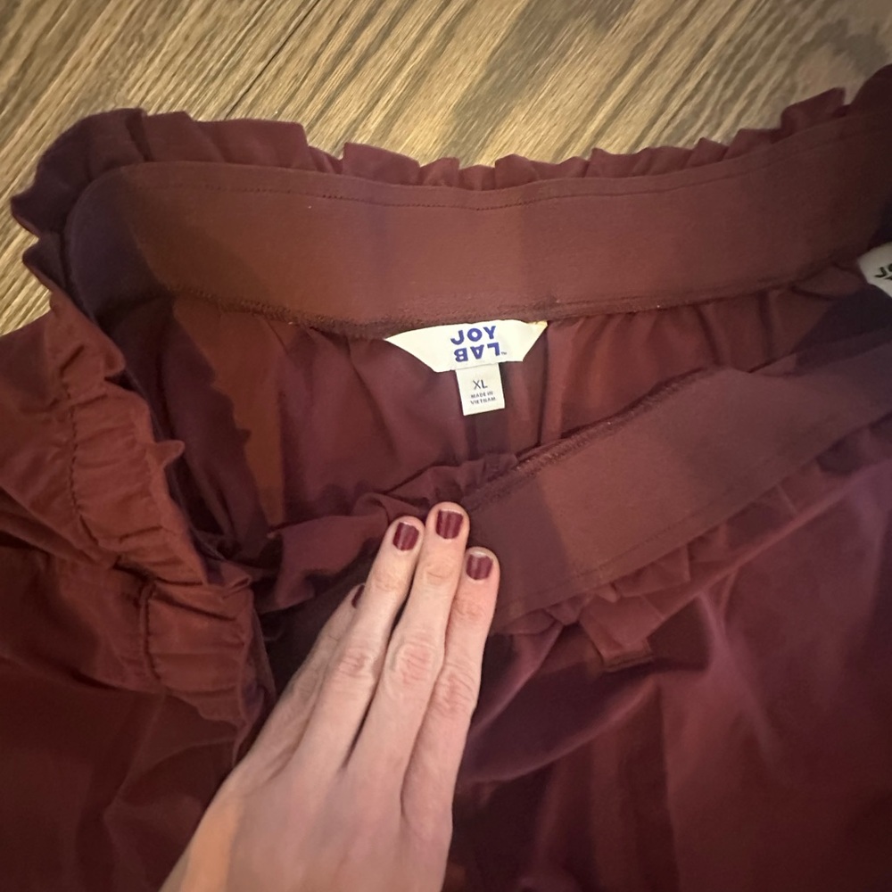 JoyLab Maroon Ruffle Pants - Picture 3 of 3